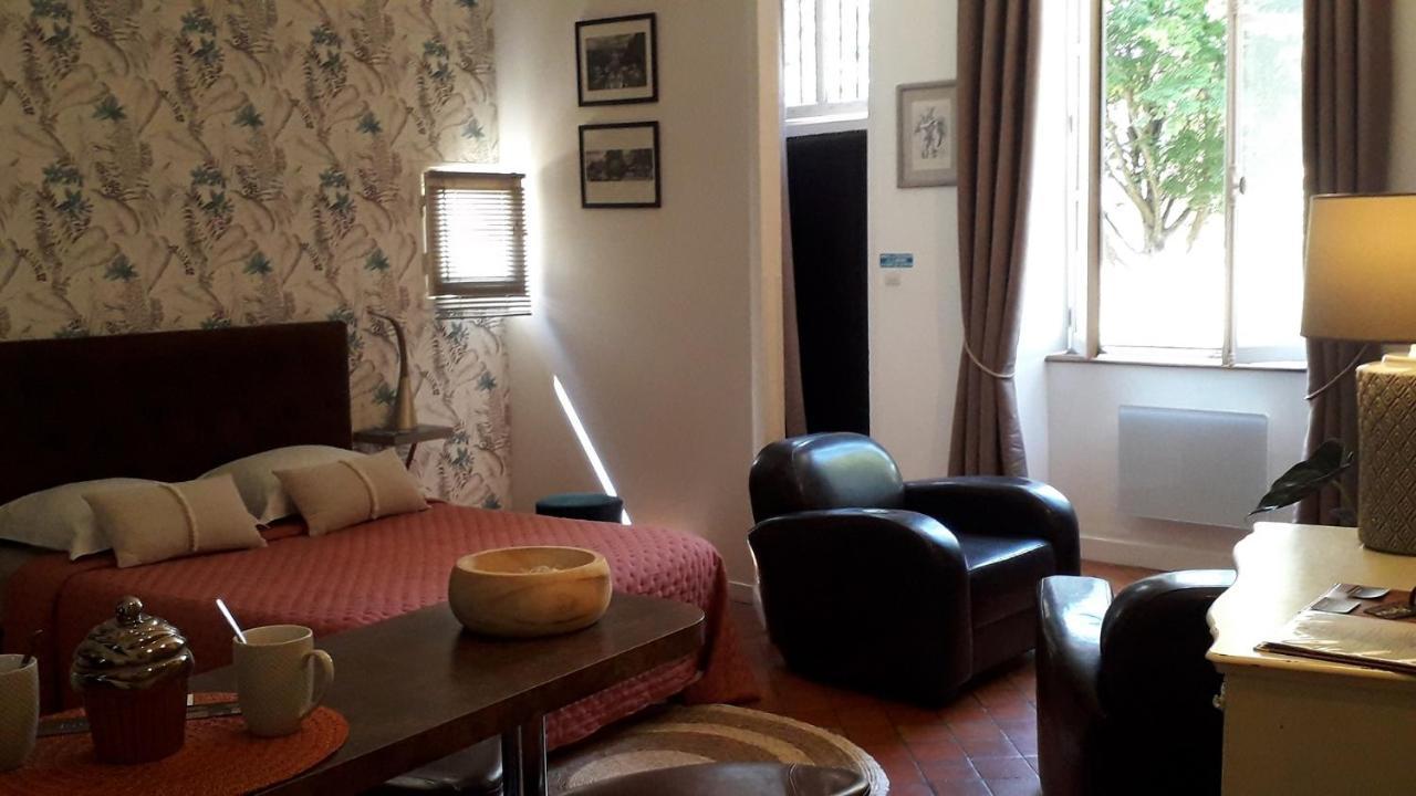 Logis Louisblanc, Muraille Romaine, Lit Queen-Size, Centre Ville Le Mans Exterior foto