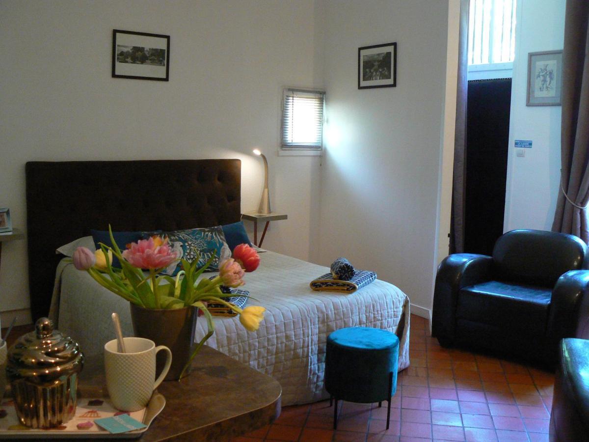 Logis Louisblanc, Muraille Romaine, Lit Queen-Size, Centre Ville Le Mans Exterior foto